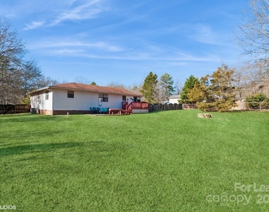 9938 Sandra Lane - Photo Thumbnail 32