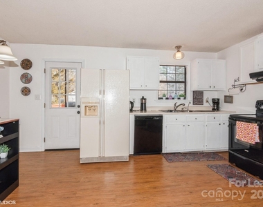 9938 Sandra Lane - Photo Thumbnail 10