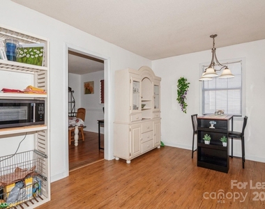 9938 Sandra Lane - Photo Thumbnail 8