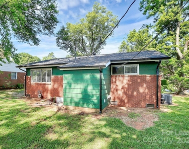 2244 English Drive - Photo Thumbnail 32