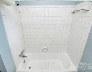 2244 English Drive - Photo Thumbnail 13