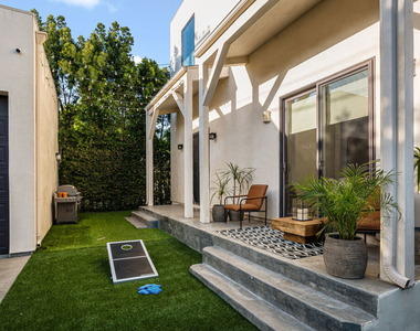 715 N Kilkea Drive - Photo Thumbnail 27