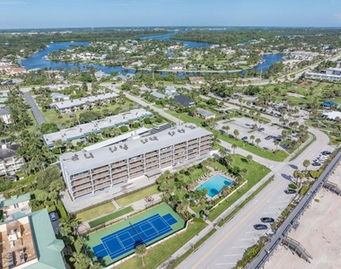 4141 Ocean Drive - Photo Thumbnail 34