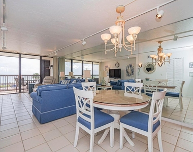 4141 Ocean Drive - Photo Thumbnail 11