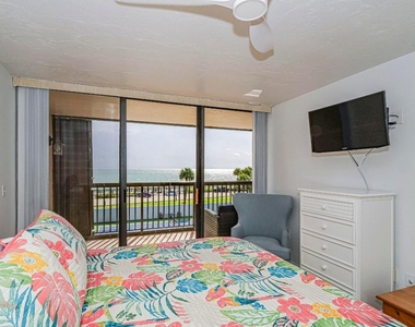 4141 Ocean Drive - Photo Thumbnail 13