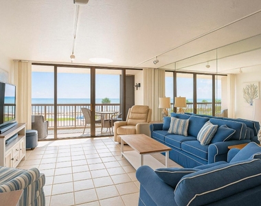 4141 Ocean Drive - Photo Thumbnail 3