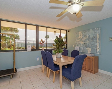 4141 Ocean Drive - Photo Thumbnail 24