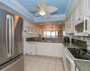 4141 Ocean Drive - Photo Thumbnail 9