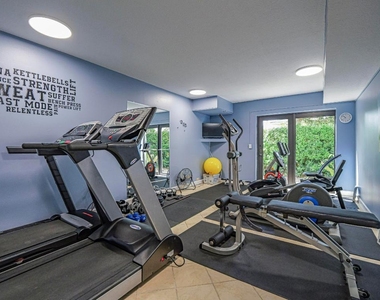 4141 Ocean Drive - Photo Thumbnail 28