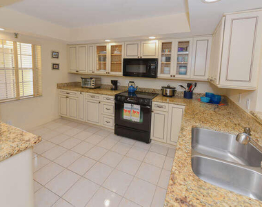 300 John F Kennedy Drive - Photo Thumbnail 8