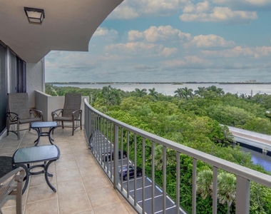 4200 N Ocean Drive - Photo Thumbnail 15