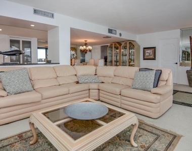 4200 N Ocean Drive - Photo Thumbnail 7