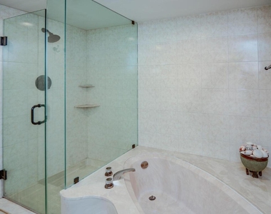4200 N Ocean Drive - Photo Thumbnail 19