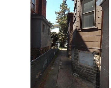 5717 N Park Avenue - Photo Thumbnail 12