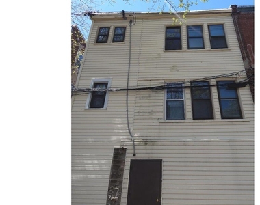 5717 N Park Avenue - Photo Thumbnail 13