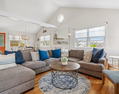 131 Franklin - Photo Thumbnail 15