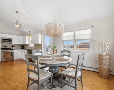 131 Franklin - Photo Thumbnail 12