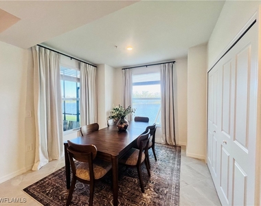 14251 Heritage Landing Boulevard - Photo Thumbnail 6
