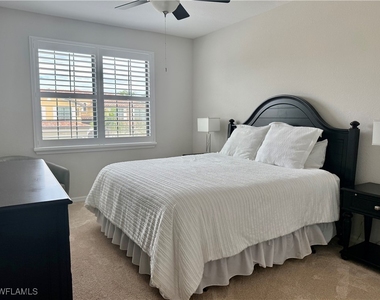 9498 Napoli Lane - Photo Thumbnail 21