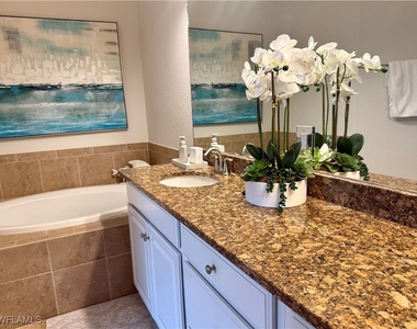 9498 Napoli Lane - Photo Thumbnail 34