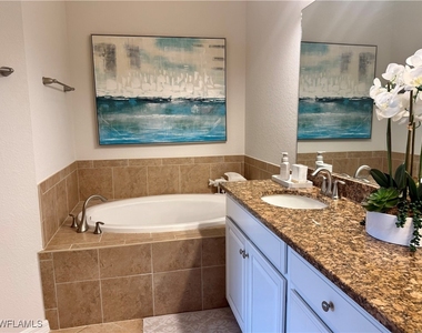 9498 Napoli Lane - Photo Thumbnail 35