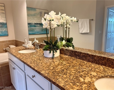 9498 Napoli Lane - Photo Thumbnail 33