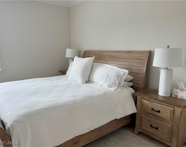 9498 Napoli Lane - Photo Thumbnail 31
