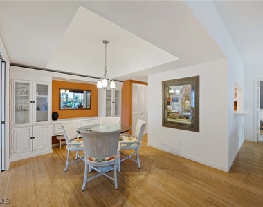 4251 Lake Forest Drive - Photo Thumbnail 23