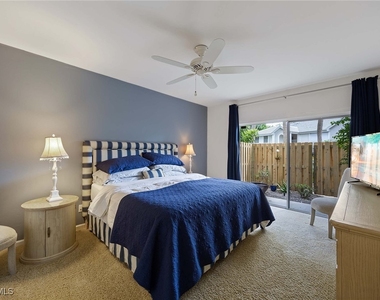 4251 Lake Forest Drive - Photo Thumbnail 17