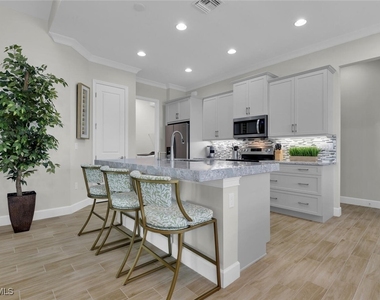 7110 Cayo Coco Lane - Photo Thumbnail 11