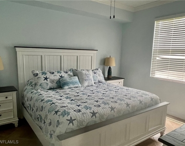 9715 Acqua Court - Photo Thumbnail 15