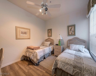 8225 Danbury Boulevard E - Photo Thumbnail 10