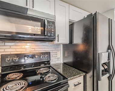 4907 W Mcelroy-a Avenue - Photo Thumbnail 1
