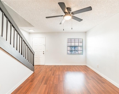 4907 W Mcelroy-a Avenue - Photo Thumbnail 7