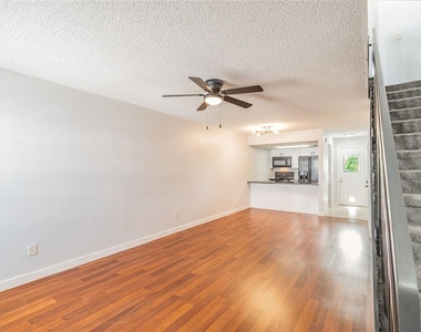 4907 W Mcelroy-a Avenue - Photo Thumbnail 10