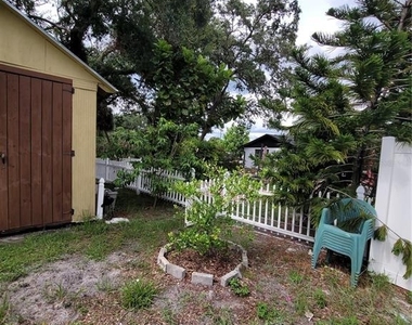8320 Woodlake Place - Photo Thumbnail 78