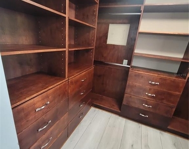 8320 Woodlake Place - Photo Thumbnail 32
