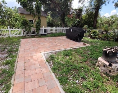 8320 Woodlake Place - Photo Thumbnail 75