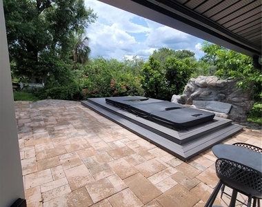 8320 Woodlake Place - Photo Thumbnail 8