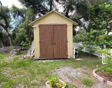 8320 Woodlake Place - Photo Thumbnail 49