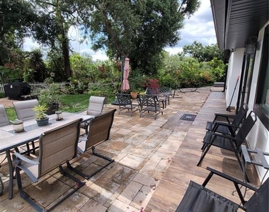 8320 Woodlake Place - Photo Thumbnail 45