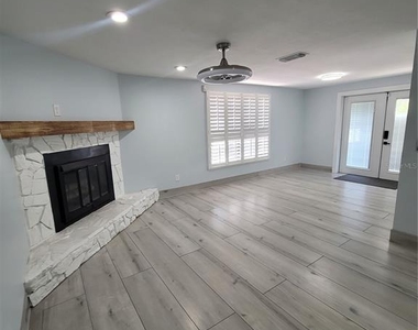 8320 Woodlake Place - Photo Thumbnail 18