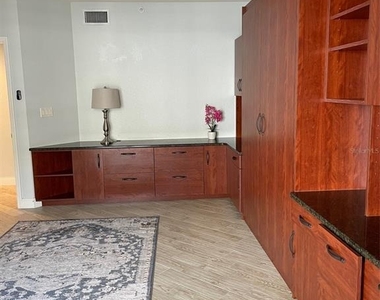 10 Papaya Street - Photo Thumbnail 11