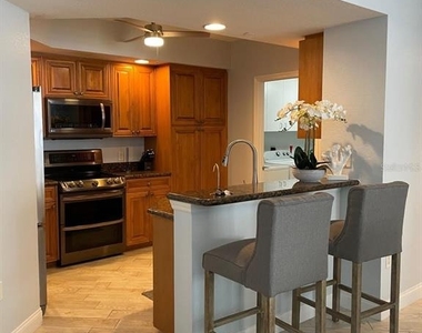 10 Papaya Street - Photo Thumbnail 8