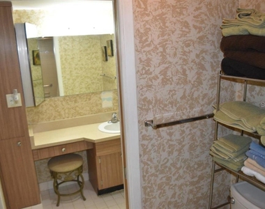 4365 Tahitian Gardens Circle - Photo Thumbnail 12