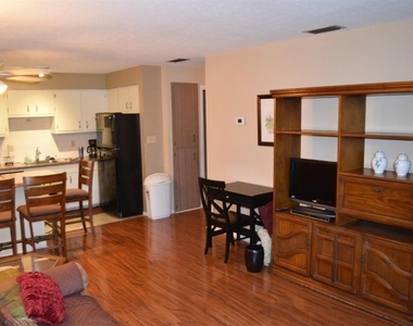 4365 Tahitian Gardens Circle - Photo Thumbnail 8