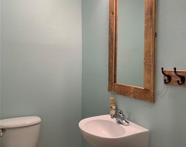 4511 Legacy Park Drive - Photo Thumbnail 13