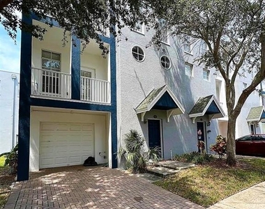 4511 Legacy Park Drive - Photo Thumbnail 1