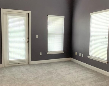 4511 Legacy Park Drive - Photo Thumbnail 15