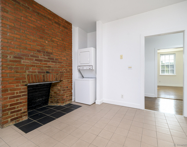 104 East Avenue - Photo Thumbnail 10